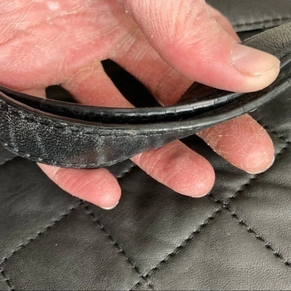 Michael kors black leather quilted bag